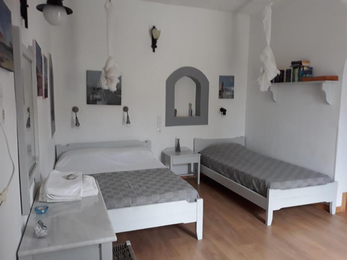 Aloni Apartment กามิลารี ภายนอก รูปภาพ