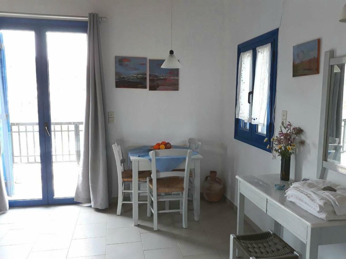 Aloni Apartment กามิลารี ภายนอก รูปภาพ