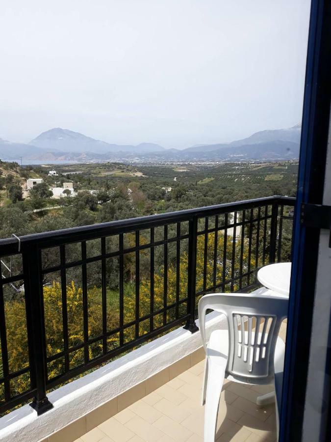 Aloni Apartment กามิลารี ภายนอก รูปภาพ